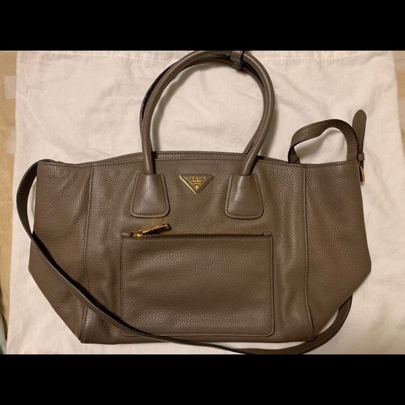 Prada Vit. Daino - Picture 1 of 12